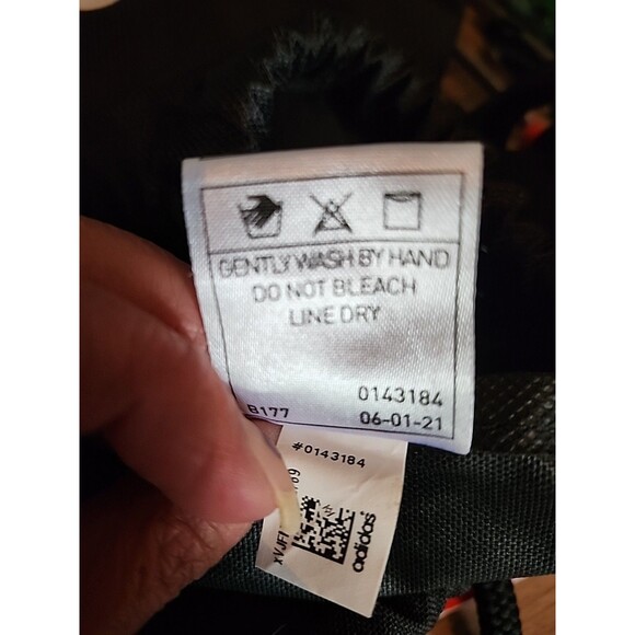 Adidas Drawstring Bag Gym Bag Black & White 3 stripes Nice - Picture 12 of 13
